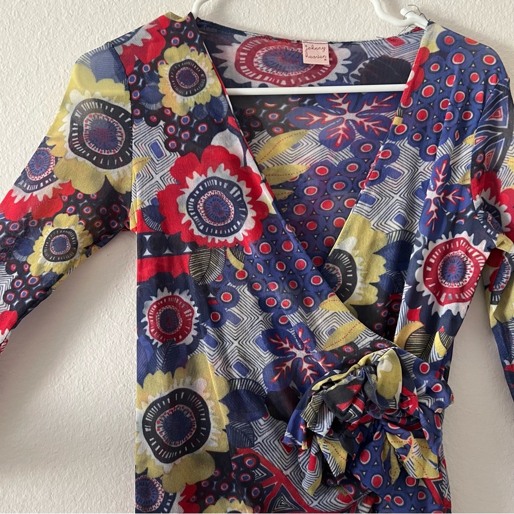 Eccentric Colorful Mesh Blouse